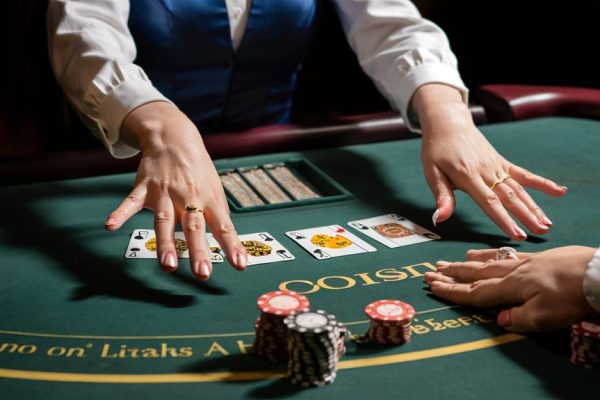 blackjack dealer signal strategy